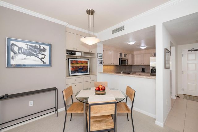 550 Ortega Avenue A214, Mountain View, CA 94040