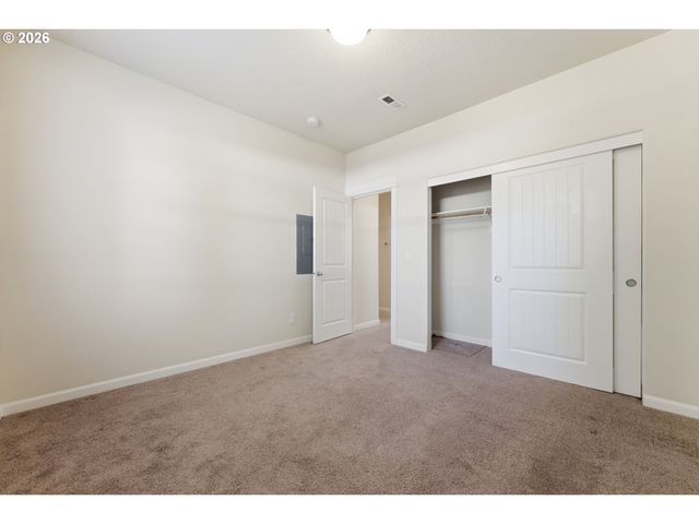 9310 Sw CORAL St, Portland, OR 97223