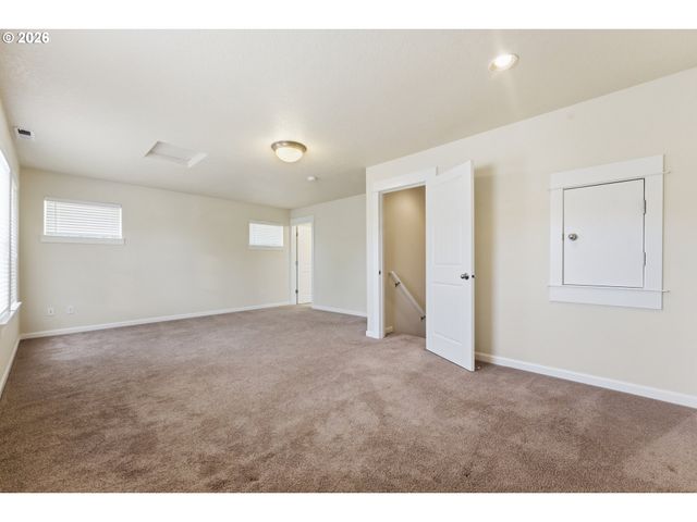 9310 Sw CORAL St, Portland, OR 97223
