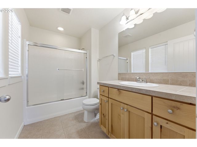 9310 Sw CORAL St, Portland, OR 97223