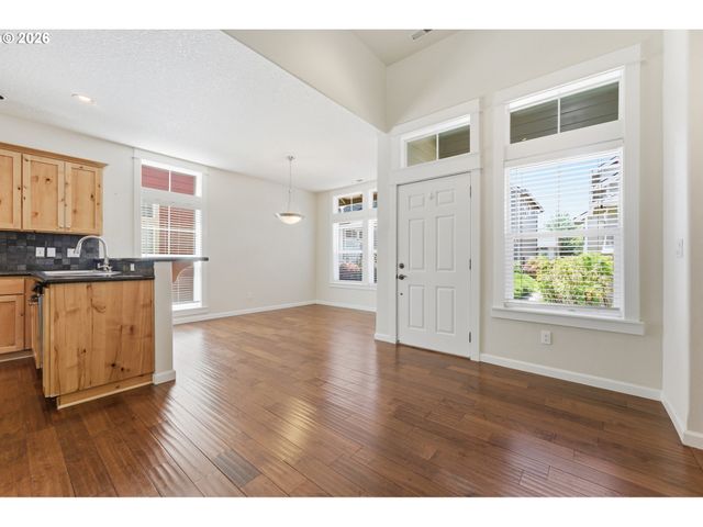 9310 Sw CORAL St, Portland, OR 97223