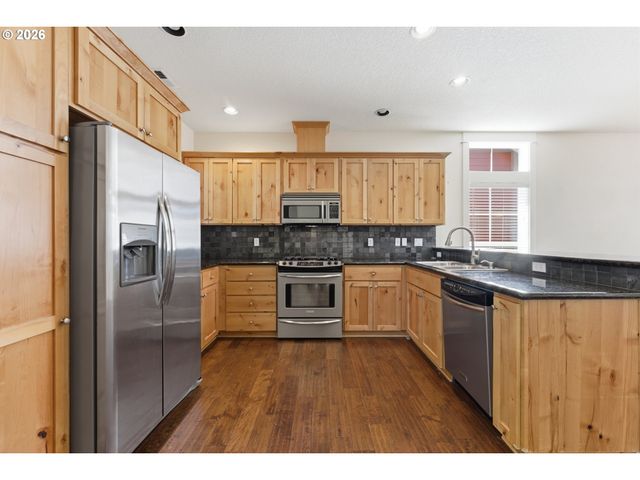 9310 Sw CORAL St, Portland, OR 97223