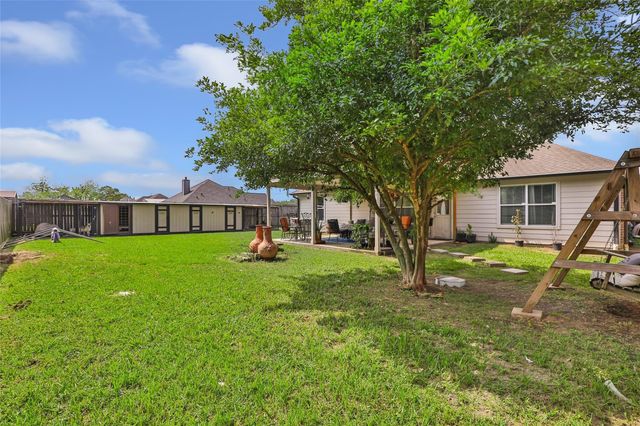 200 Milo Street, Dayton, TX 77535