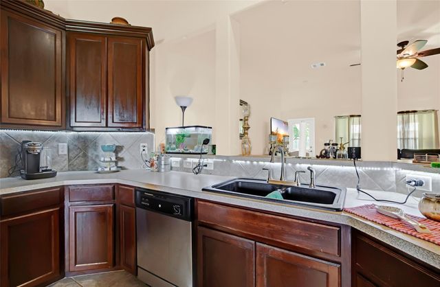 200 Milo Street, Dayton, TX 77535