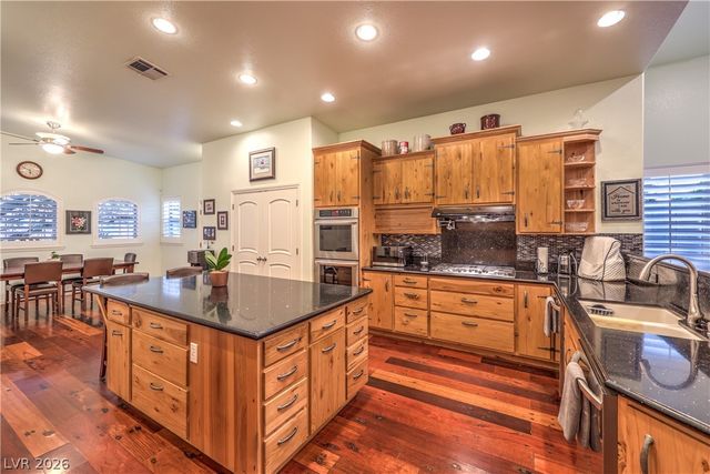3910 West Pebble Road, Las Vegas, NV 89139