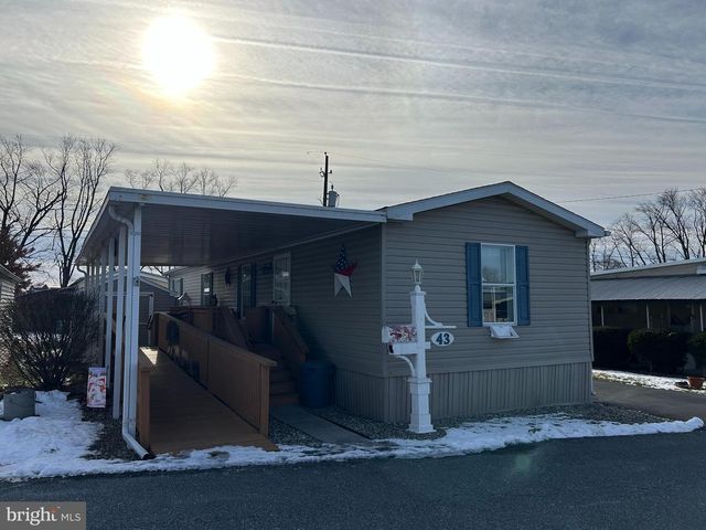 43 SUMMER ST, Landisville, PA 17538