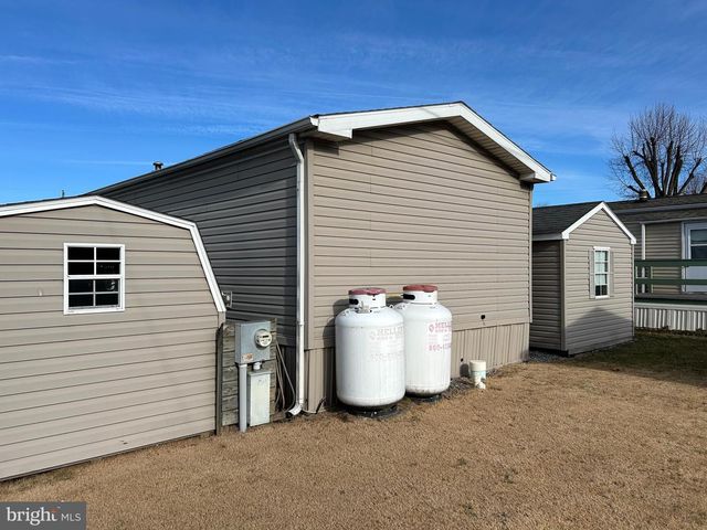 43 SUMMER ST, Landisville, PA 17538