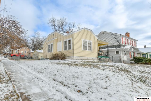 900 Elmwood Avenue, Lincoln, NE 68510