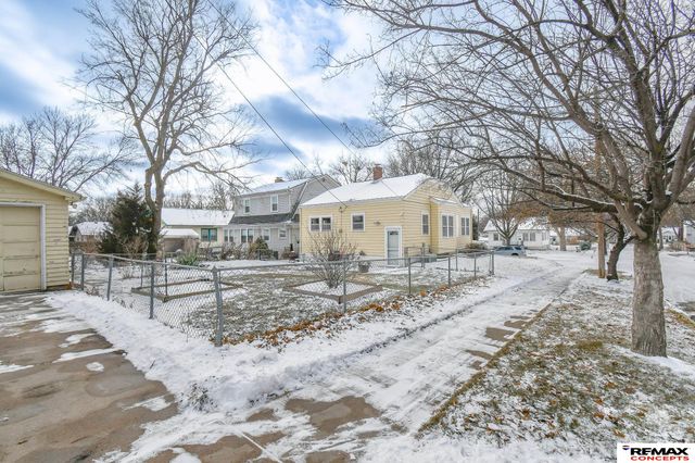 900 Elmwood Avenue, Lincoln, NE 68510