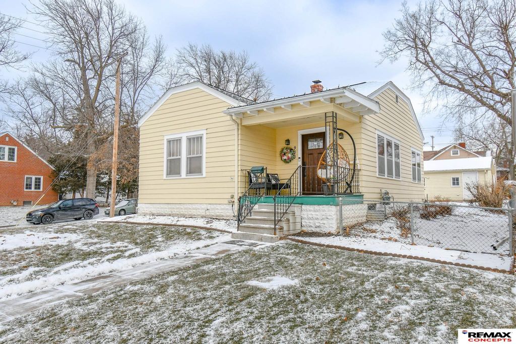 900 Elmwood Avenue, Lincoln, NE 68510