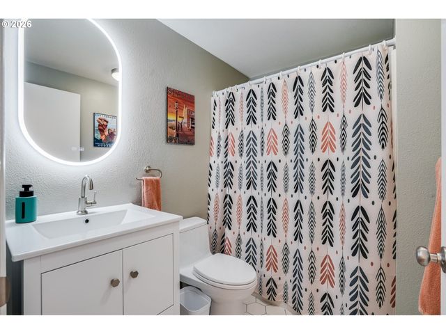 1408 GREENTREE Cir, Lake Oswego, OR 97034