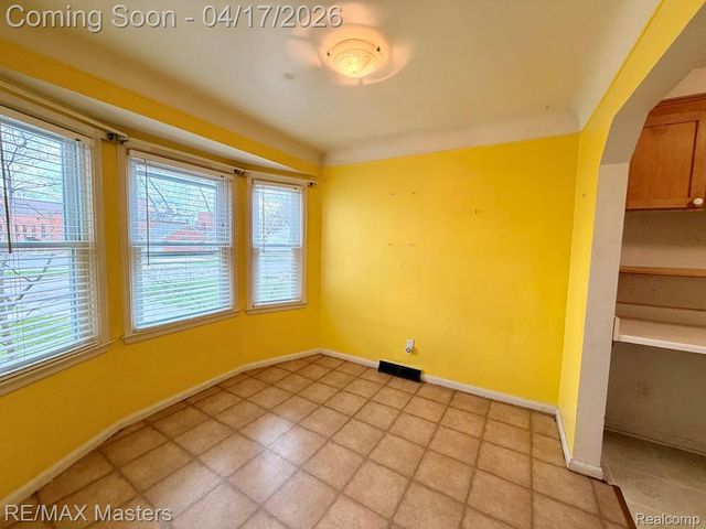 15395 Centralia, Redford Charter Township, MI 48239