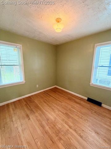 15395 Centralia, Redford Charter Township, MI 48239