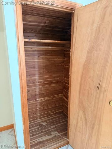 15395 Centralia, Redford Charter Township, MI 48239