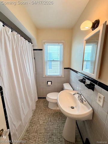 15395 Centralia, Redford Charter Township, MI 48239