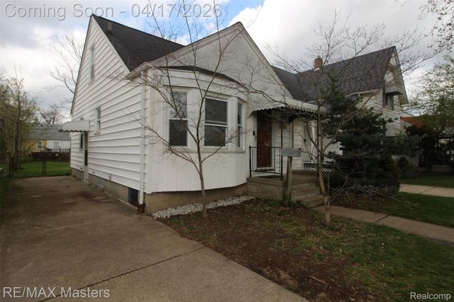 15395 Centralia, Redford Charter Township, MI 48239