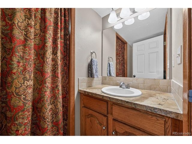 6107 Pine Hill Dr, Colorado Springs, CO 80918