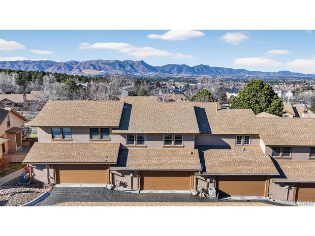6107 Pine Hill Dr, Colorado Springs, CO 80918