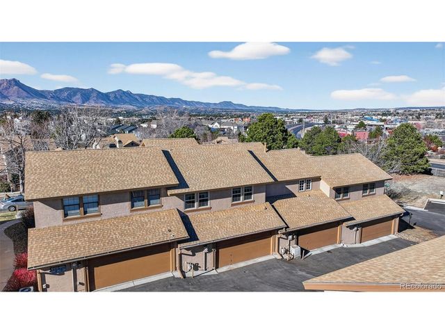 6107 Pine Hill Dr, Colorado Springs, CO 80918