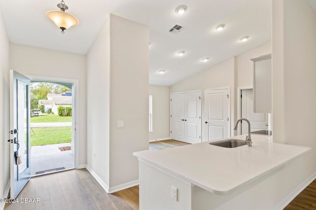 66 Ryland Drive, Palm Coast, FL 32164