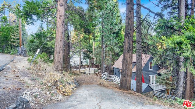 26776 Ca-189, Blue Jay, CA 92391