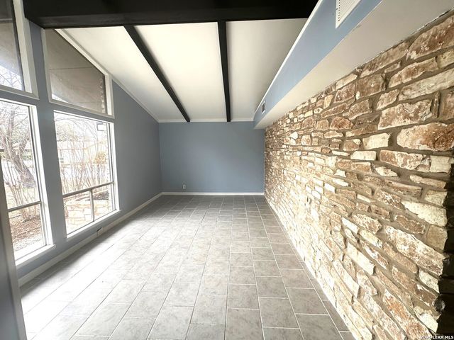 5003 Prince Valiant, San Antonio, TX 78218