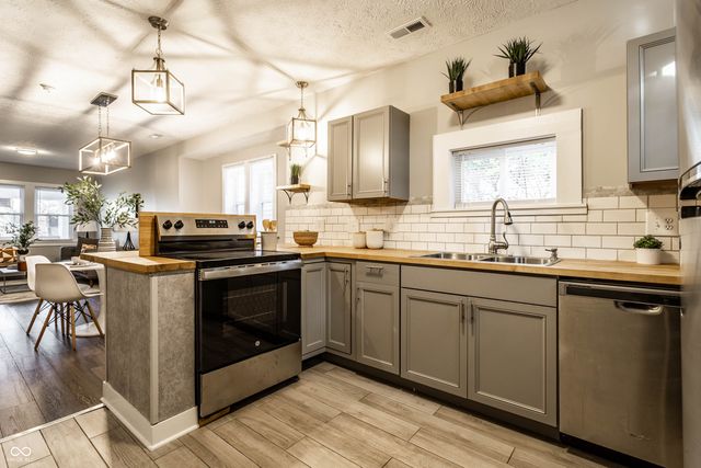925 N Oxford Street, Indianapolis, IN 46201