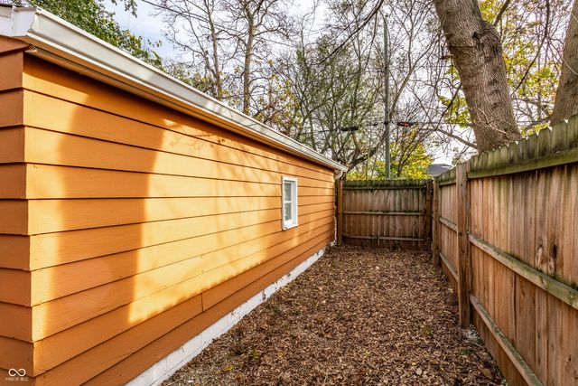 925 N Oxford Street, Indianapolis, IN 46201