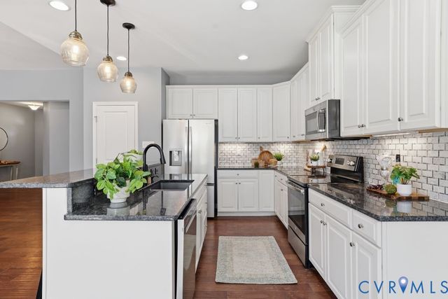 8712 Bailey Hill Rd, Midlothian, VA 23112