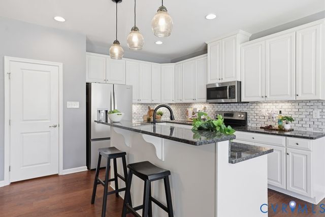 8712 Bailey Hill Rd, Midlothian, VA 23112