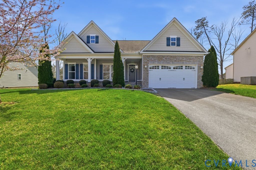 8712 Bailey Hill Rd, Midlothian, VA 23112