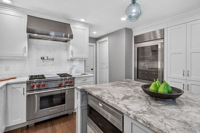 29 Lawrence, Boston, MA 02116