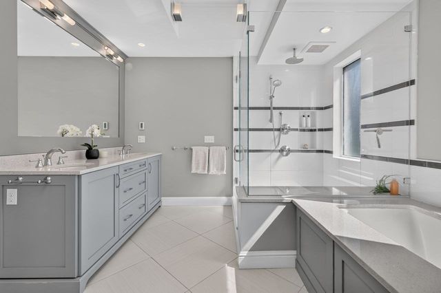29 Lawrence, Boston, MA 02116