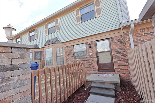 2131 Vine Way Drive 97, Canton Charter Township, MI 48188