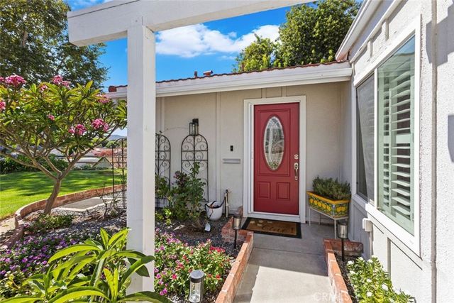 3178 Via Buena Vista A, Laguna Woods, CA 92637