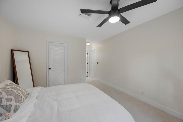 476 Goldenwood Way, Wellington, FL 33414