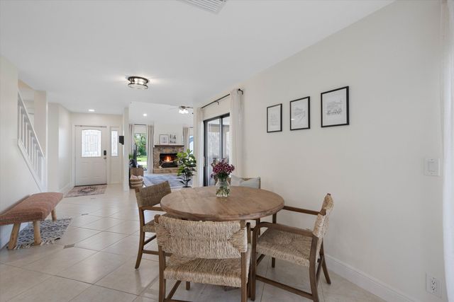 476 Goldenwood Way, Wellington, FL 33414