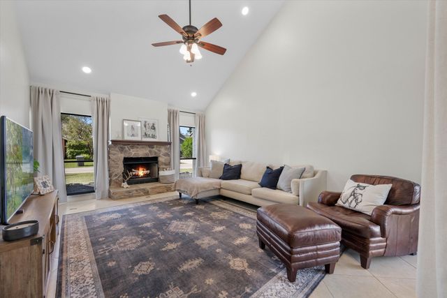 476 Goldenwood Way, Wellington, FL 33414