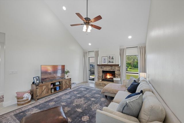 476 Goldenwood Way, Wellington, FL 33414