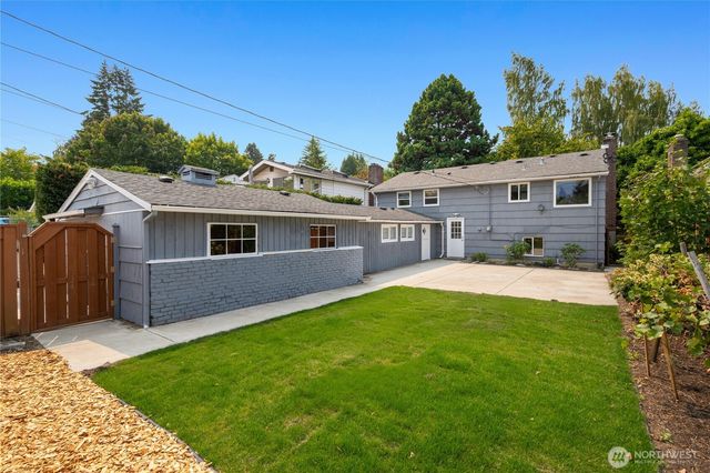 3844 49th Avenue SW, Seattle, WA 98116