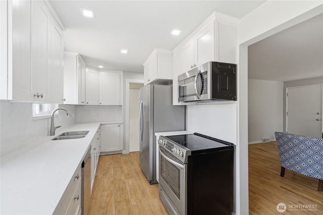 3844 49th Avenue SW, Seattle, WA 98116