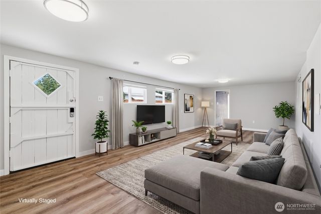 3844 49th Avenue SW, Seattle, WA 98116