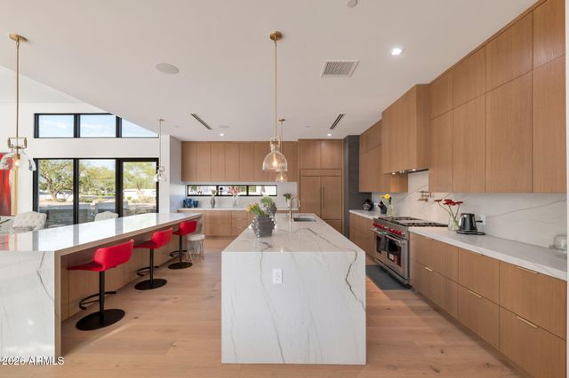 10420 N 64TH Place, Paradise Valley, AZ 85253