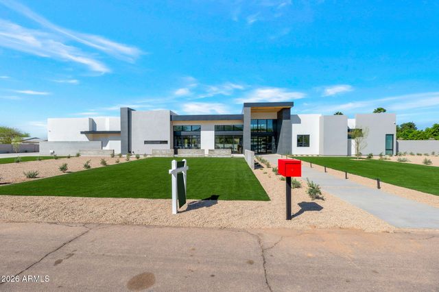 10420 N 64TH Place, Paradise Valley, AZ 85253