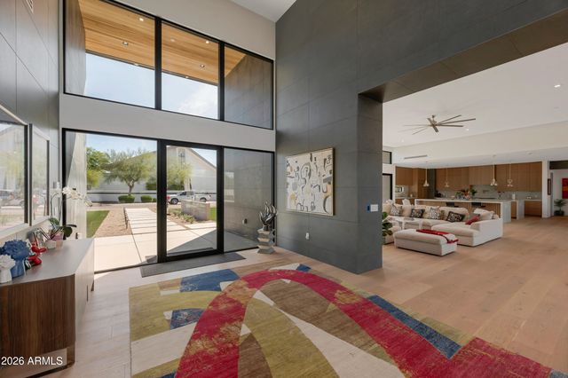 10420 N 64TH Place, Paradise Valley, AZ 85253