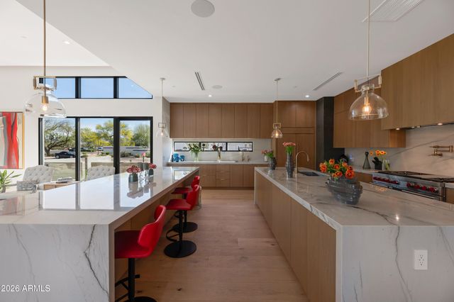 10420 N 64TH Place, Paradise Valley, AZ 85253