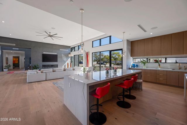 10420 N 64TH Place, Paradise Valley, AZ 85253