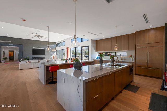 10420 N 64TH Place, Paradise Valley, AZ 85253