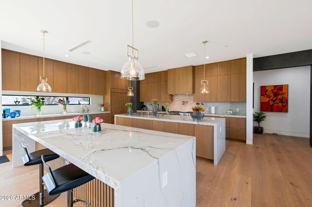 10420 N 64TH Place, Paradise Valley, AZ 85253