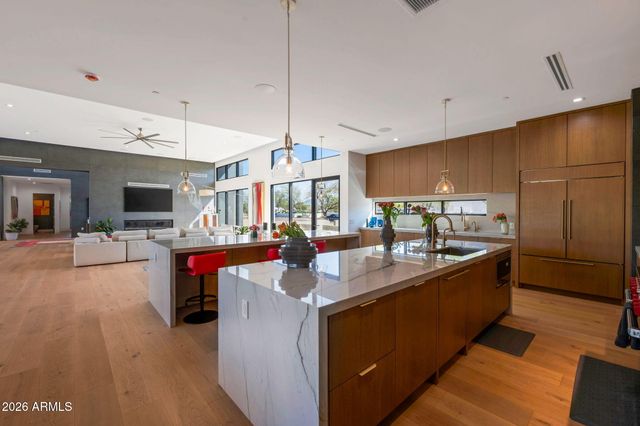 10420 N 64TH Place, Paradise Valley, AZ 85253